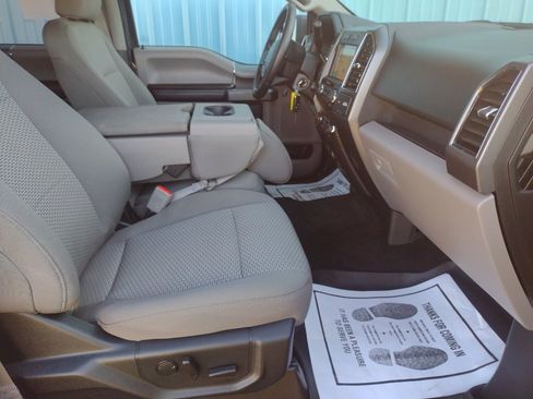 Used 2019 Ford F150 XLT w/ Equipment Group 302A Luxury image 24