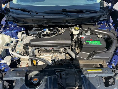 Used 2017 Nissan Rogue SV w/ SV Premium Package FWD image 23