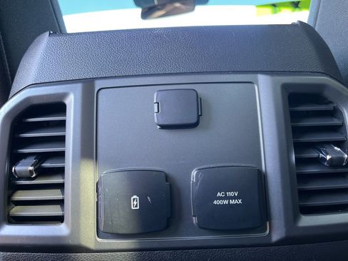 Used 2019 Ford F150 XLT w/ Equipment Group 302A Luxury image 33