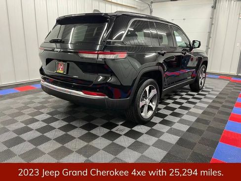 Used 2023 Jeep Grand Cherokee 4xe image 3