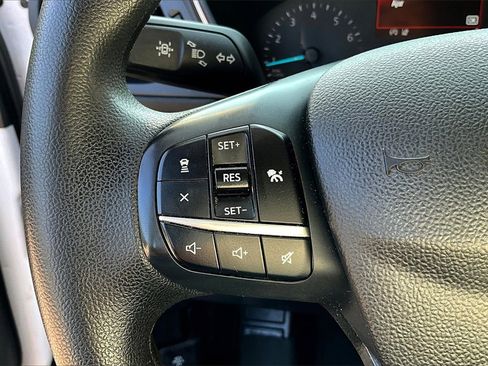 Used 2020 Ford Escape SE image 11