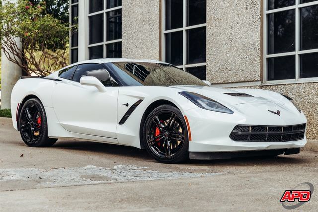 Used 2017 Chevrolet Corvette Stingray Coupe w/ Carbon Flash Badge Package RWD image 5