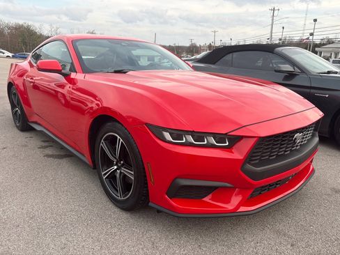 Used 2024 Ford Mustang Premium image 2