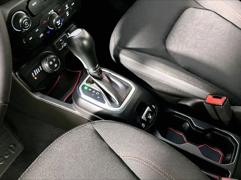 Used 2023 Jeep Renegade Trailhawk image 14