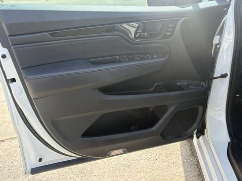 Used 2022 Honda Odyssey Touring image 9