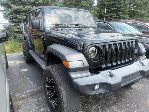 Used 2019 Jeep Wrangler Unlimited Sport S AWD/4WD image 6