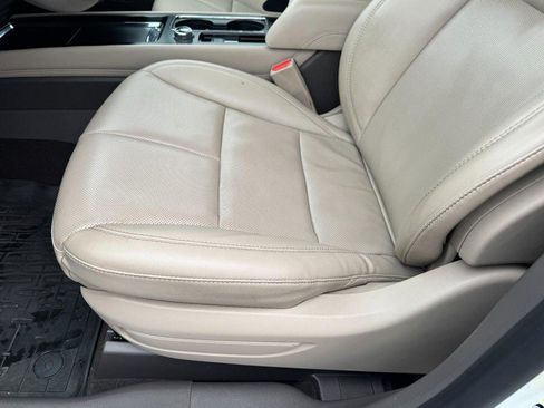 Certified 2022 Lincoln Corsair FWD w/ Equipment Group 101A image 26