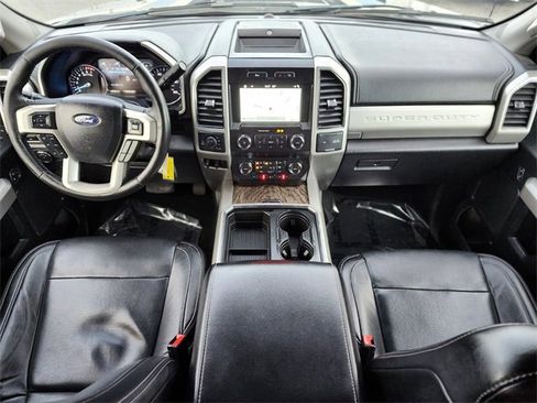 Certified 2019 Ford F250 Lariat w/ Chrome Package image 12