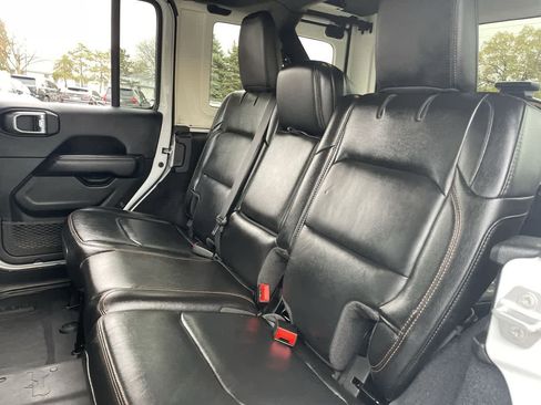 Used 2021 Jeep Wrangler Unlimited Rubicon w/ Trailer Tow Package image 18