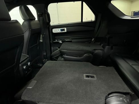 Used 2021 Ford Explorer ST w/ ST Street Pack image 28