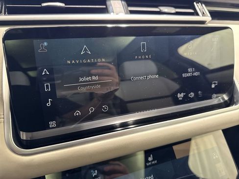 Used 2023 Land Rover Range Rover Velar R-Dynamic S AWD/4WD image 18