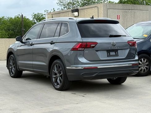 Used 2023 Volkswagen Tiguan SE image 7