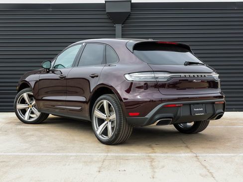 Certified 2026 Porsche Macan AWD/4WD image 3