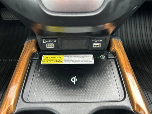 Used 2020 Honda CR-V Touring image 21