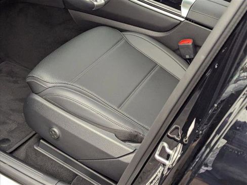 New 2026 Mercedes-Benz GLC 300 4MATIC image 4