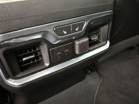 Used 2019 Chevrolet Silverado 1500 High Country w/ Technology Package image 28