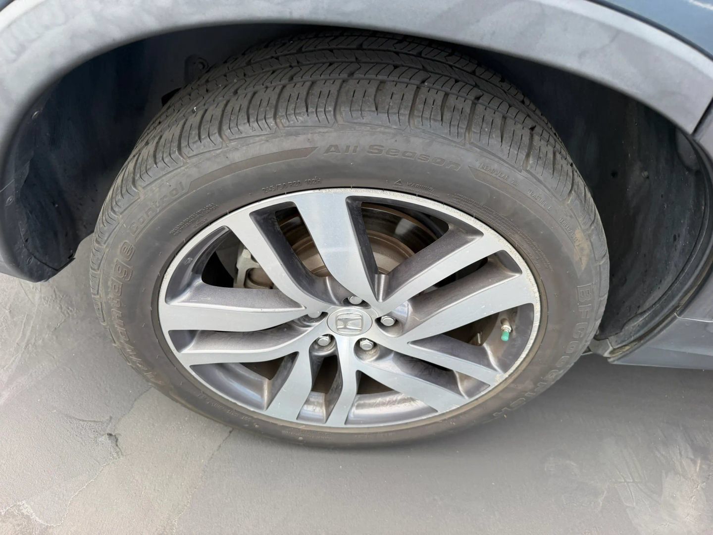 Used 2017 Honda Pilot Touring image 32
