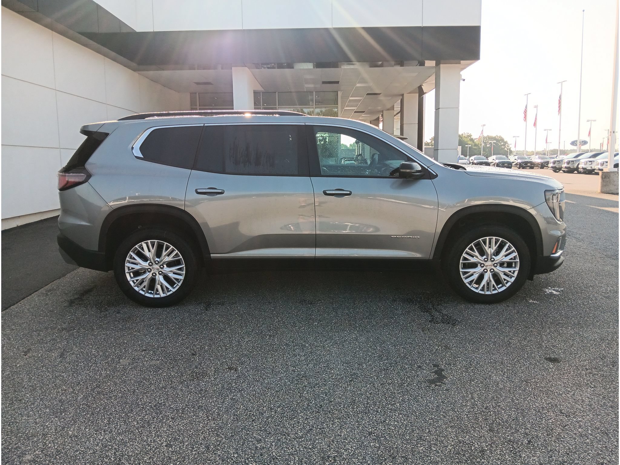 New 2026 GMC Acadia Elevation w/ Elevation Premium Package FWD image 5