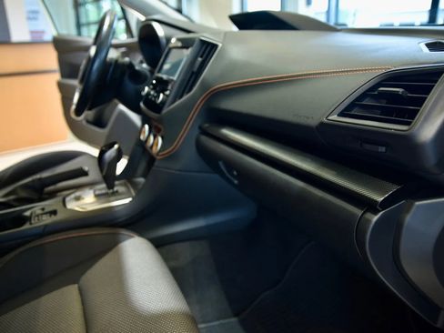 Used 2021 Subaru Crosstrek 2.0i Premium w/ Moonroof Package image 26