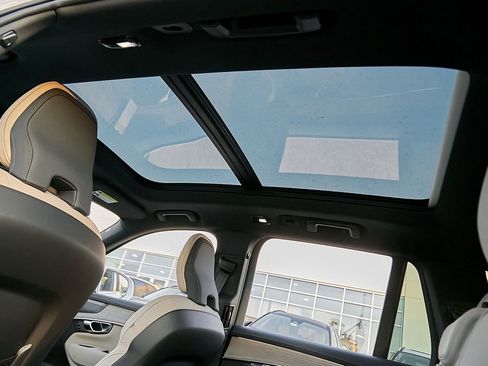 New 2026 Volvo XC90 T8 Plus image 21