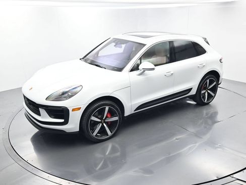 Certified 2026 Porsche Macan S AWD/4WD image 34