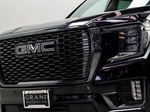 Used 2023 GMC Yukon Denali Ultimate AWD/4WD image 2