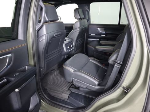 Used 2025 Ford Expedition Tremor AWD/4WD image 58