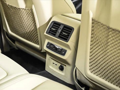 Used 2023 Audi Q5 2.0T Prestige w/ Prestige Package image 18