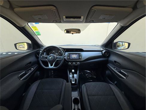 Used 2018 Nissan Kicks S FWD image 19