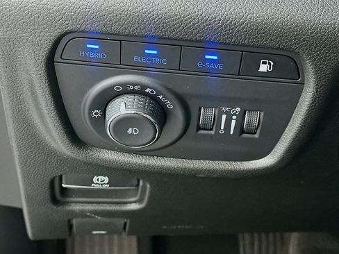 Used 2024 Jeep Grand Cherokee Limited 4xe AWD/4WD image 17