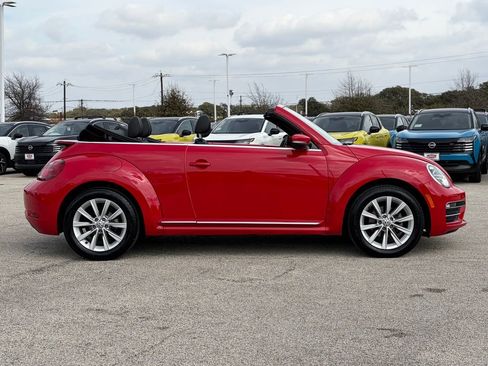 Used 2018 Volkswagen Beetle 2.0T S image 4