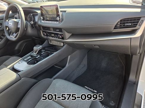 Used 2026 Nissan Rogue SV w/ Cold Weather Package FWD image 17