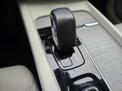 Certified 2023 Volvo XC60 T8 Plus w/ Climate Package image 32