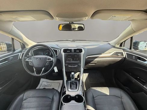 Used 2014 Ford Fusion SE w/ Equipment Group 202A FWD image 13
