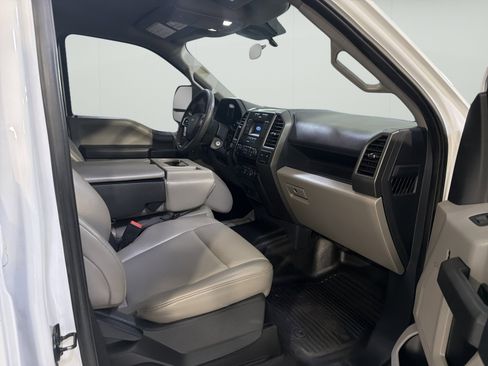 Used 2022 Ford F250 XL w/ STX Appearance Package AWD/4WD image 15
