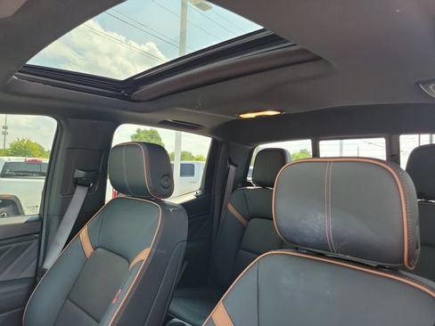 Used 2024 GMC Canyon AT4 w/ AT4 Premium Package AWD/4WD image 20