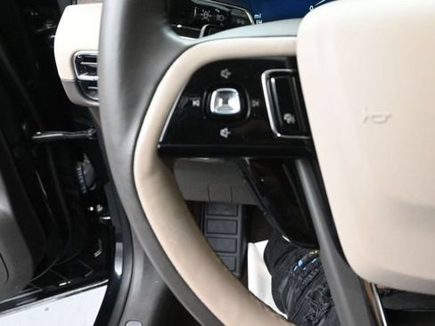 Certified 2023 Lincoln Corsair Reserve AWD/4WD image 14