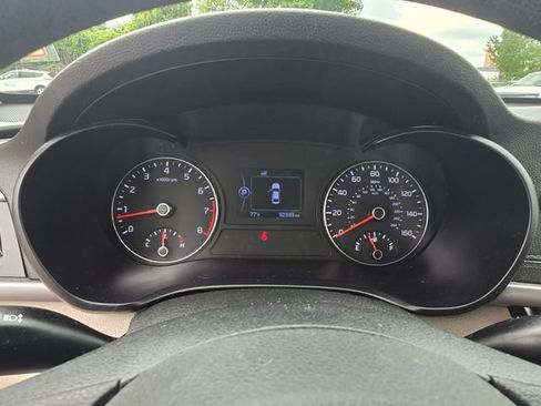Used 2018 Kia Optima LX FWD image 24