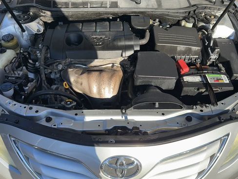 Used 2011 Toyota Camry LE image 24