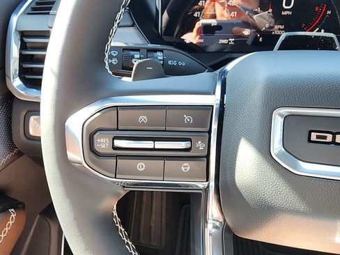 New 2026 GMC Acadia Denali Ultimate AWD/4WD image 21