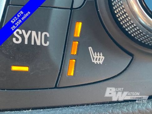 Used 2024 Chevrolet Equinox LT w/ LPO, Floor Liner Package FWD image 32
