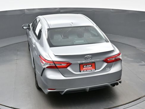 Used 2020 Toyota Camry SE FWD image 31