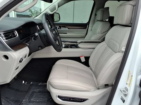 Used 2023 Jeep Grand Wagoneer 4WD w/ Rear Seat Video Group 1 image 7