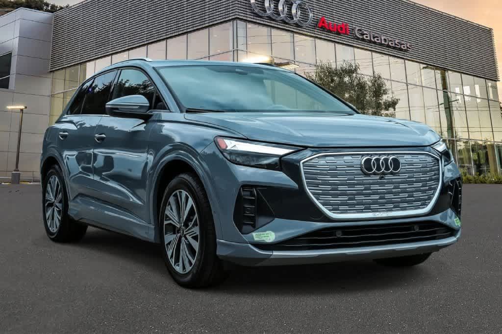 Used 2023 Audi Q4 e-tron Premium Plus w/ Premium Plus RWD image 3