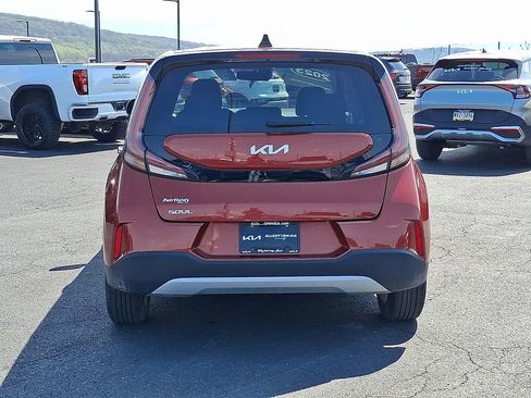 Certified 2023 Kia Soul LX w/ LX Technology Package FWD image 5