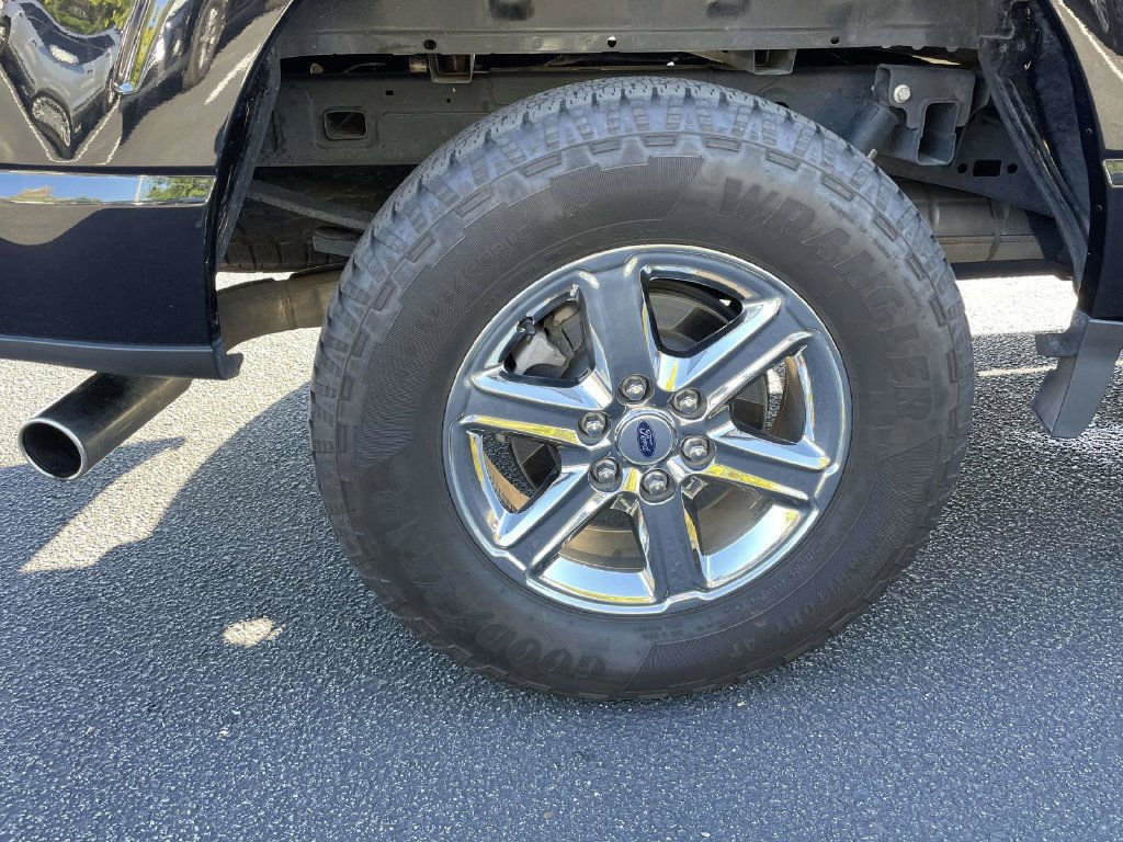 Used 2025 Ford F150 XLT w/ Equipment Group 301A Standard AWD/4WD image 15