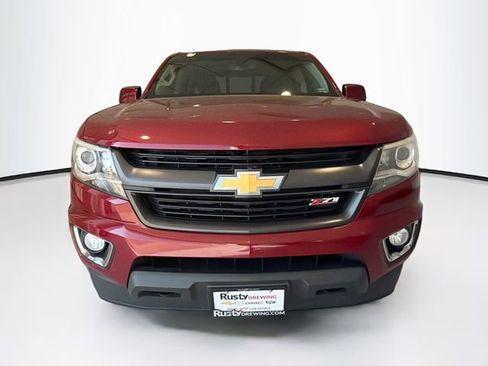 Used 2018 Chevrolet Colorado Z71 AWD/4WD image 2