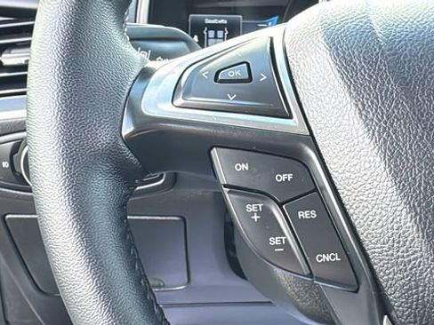 Certified 2024 Ford Edge SEL w/ Convenience Package image 17