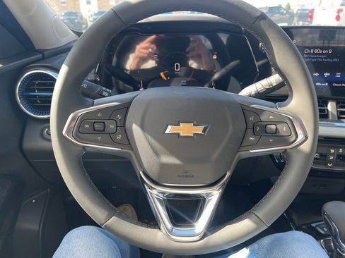 New 2026 Chevrolet Trax LT w/ Sunroof Package image 16