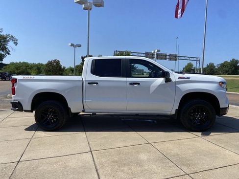 Used 2023 Chevrolet Silverado 1500 LT Trail Boss w/ Protection Package AWD/4WD image 13